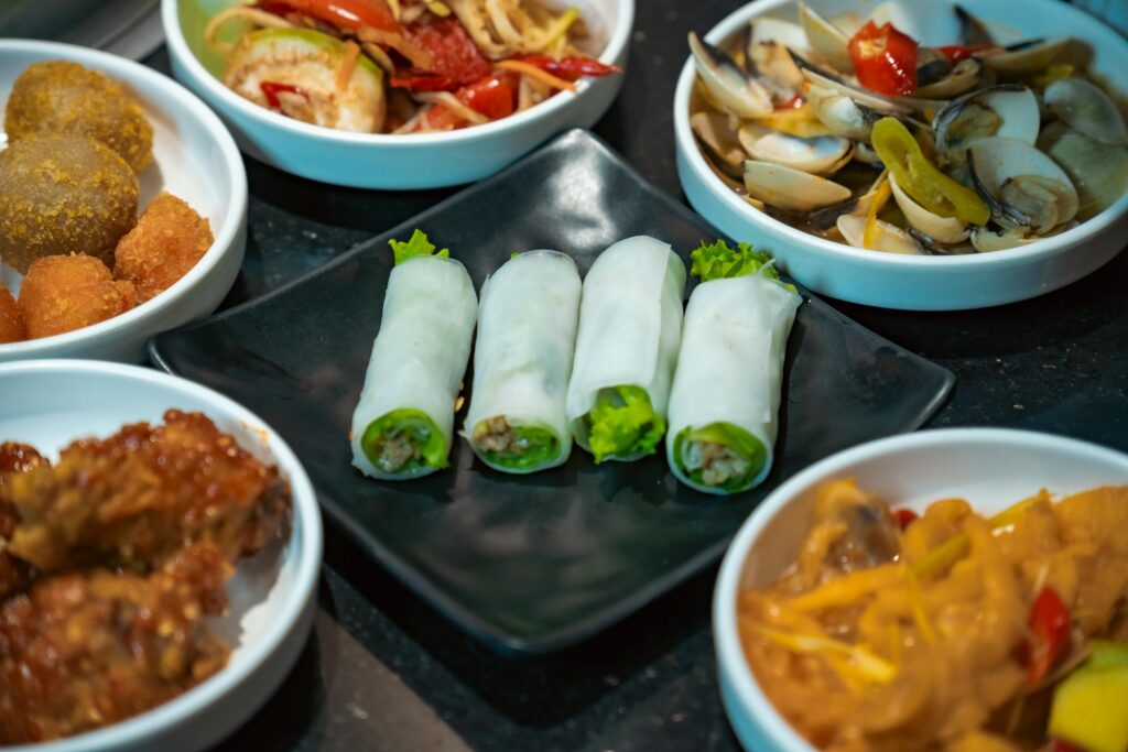 Vijaynagar Food Street is not just a place to eat—it’s an experience